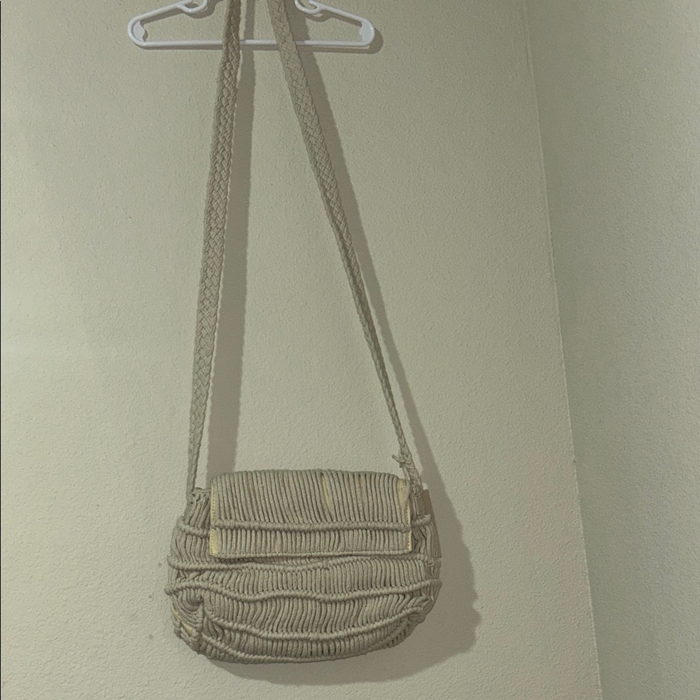 Elegant Tan Woven Shoulder Bag